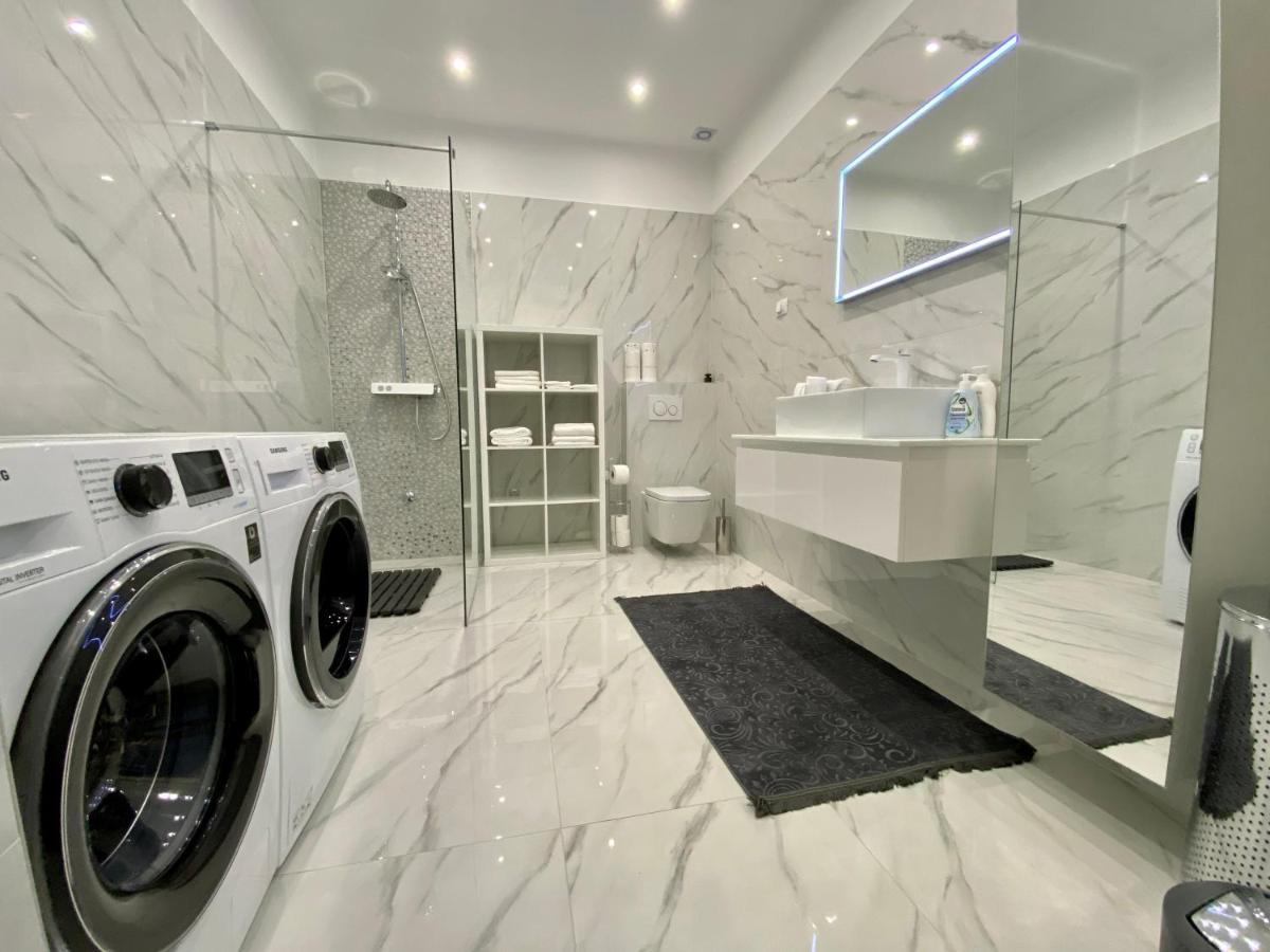 Apartman Sogni D'Oro Apartment พูลา ภายนอก รูปภาพ
