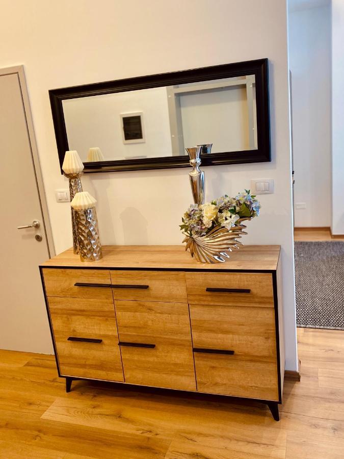 Apartman Sogni D'Oro Apartment พูลา ภายนอก รูปภาพ