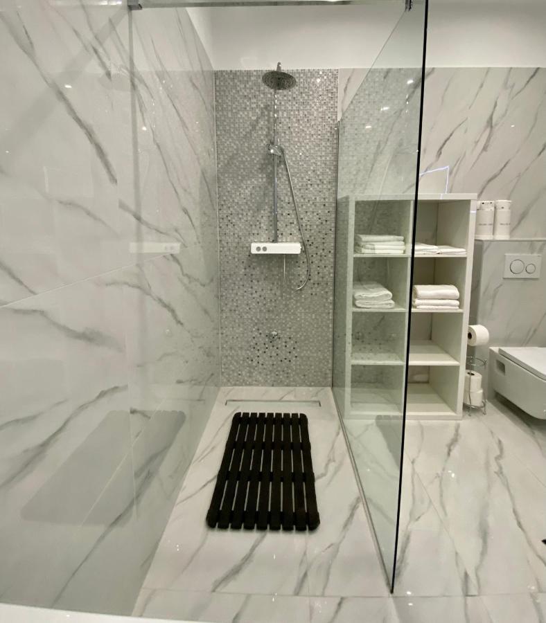 Apartman Sogni D'Oro Apartment พูลา ภายนอก รูปภาพ