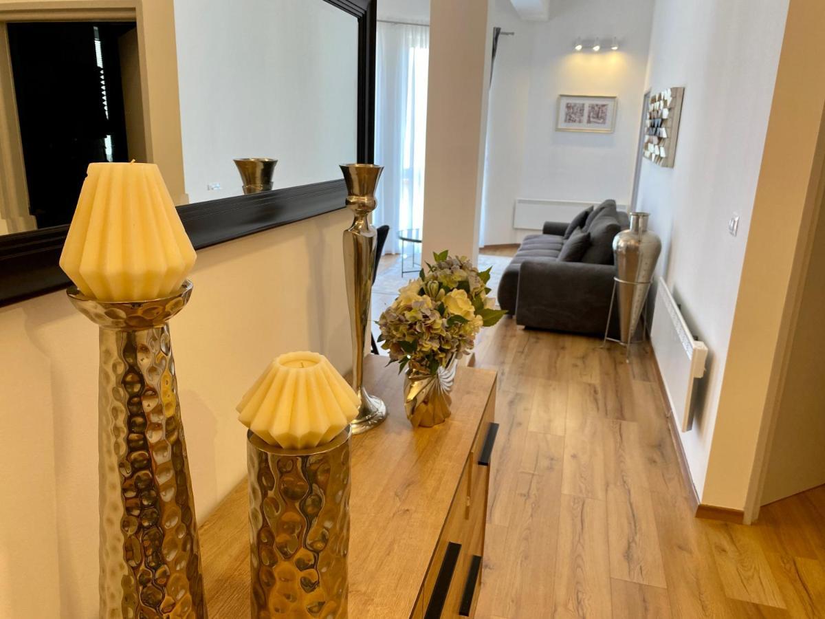 Apartman Sogni D'Oro Apartment พูลา ภายนอก รูปภาพ
