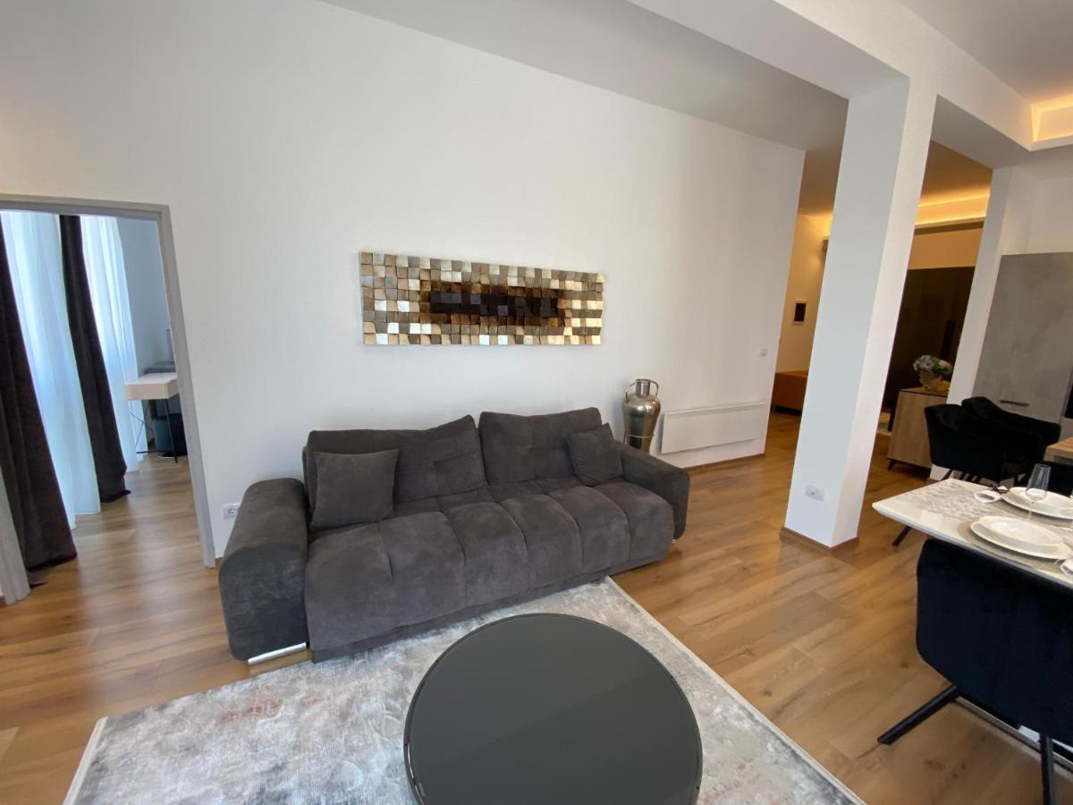 Apartman Sogni D'Oro Apartment พูลา ภายนอก รูปภาพ